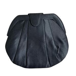 Ande- Vintage - black medium clutch- no chain- clasp- shell shaped- minimalist
